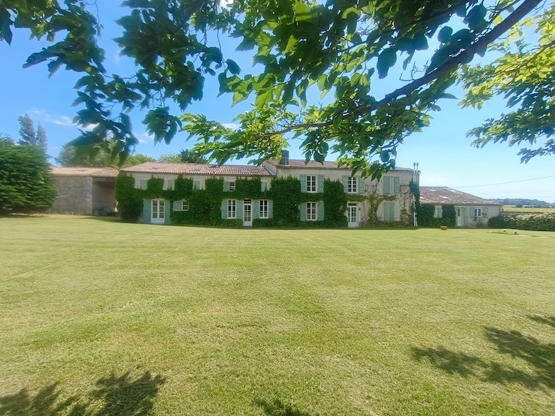 Mortagne sur Gironde, 17120, 20 Chambres Chambres,Mas,A vendre,1123