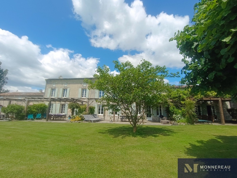 Mortagne sur Gironde, 17120, 20 Chambres Chambres,Mas,A vendre,1123