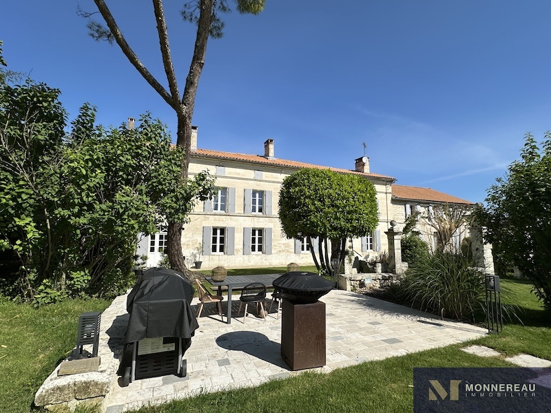 JURIGNAC, 16250, 9 Chambres Chambres,Demeure,A vendre,1127
