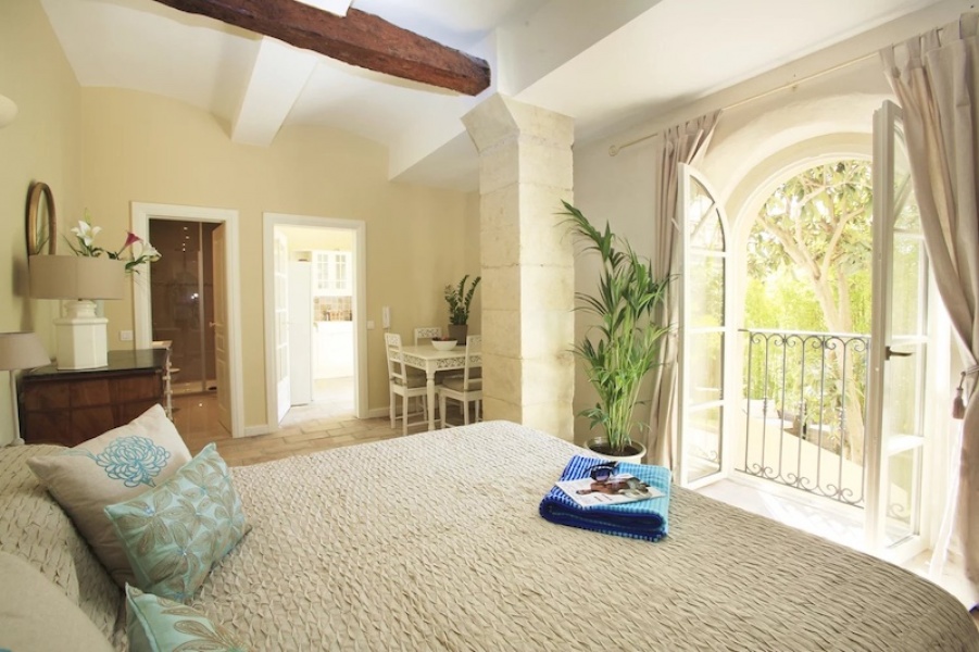 ROUJAN, ,Demeure,A vendre,1136